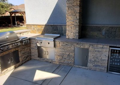 masonry outdoor kitchen